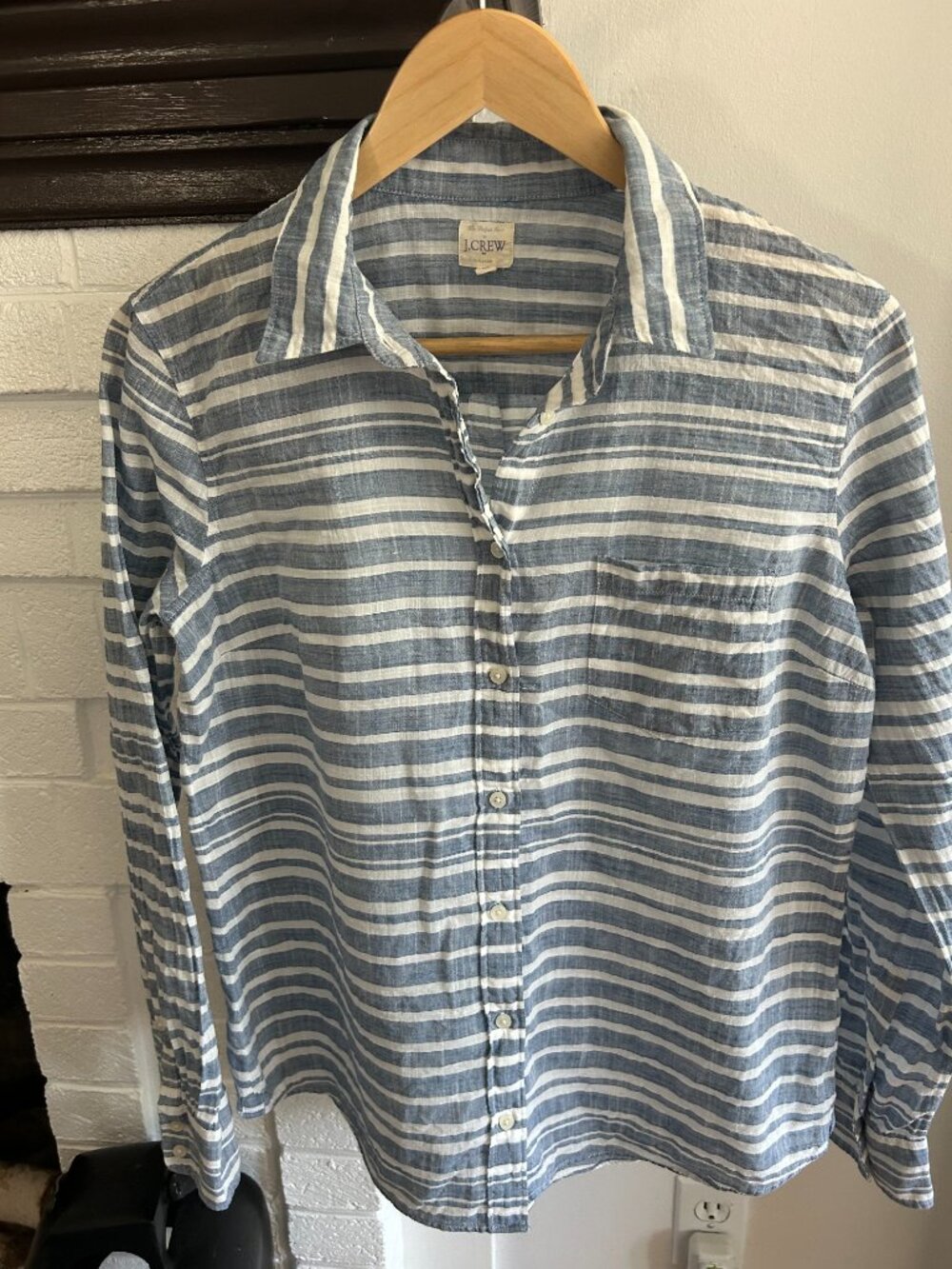 J. Crew Blue and White Stripped Long Sleeve Shirt size M